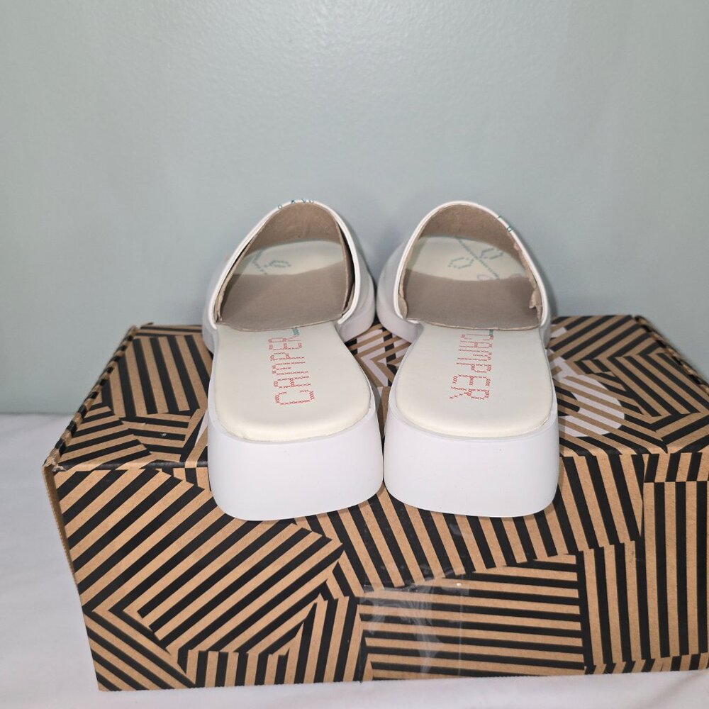 Camper Twins Embroidered White Dana Slide Sandal, Women's Size 8.5, New in Box - Picture 3 of 6